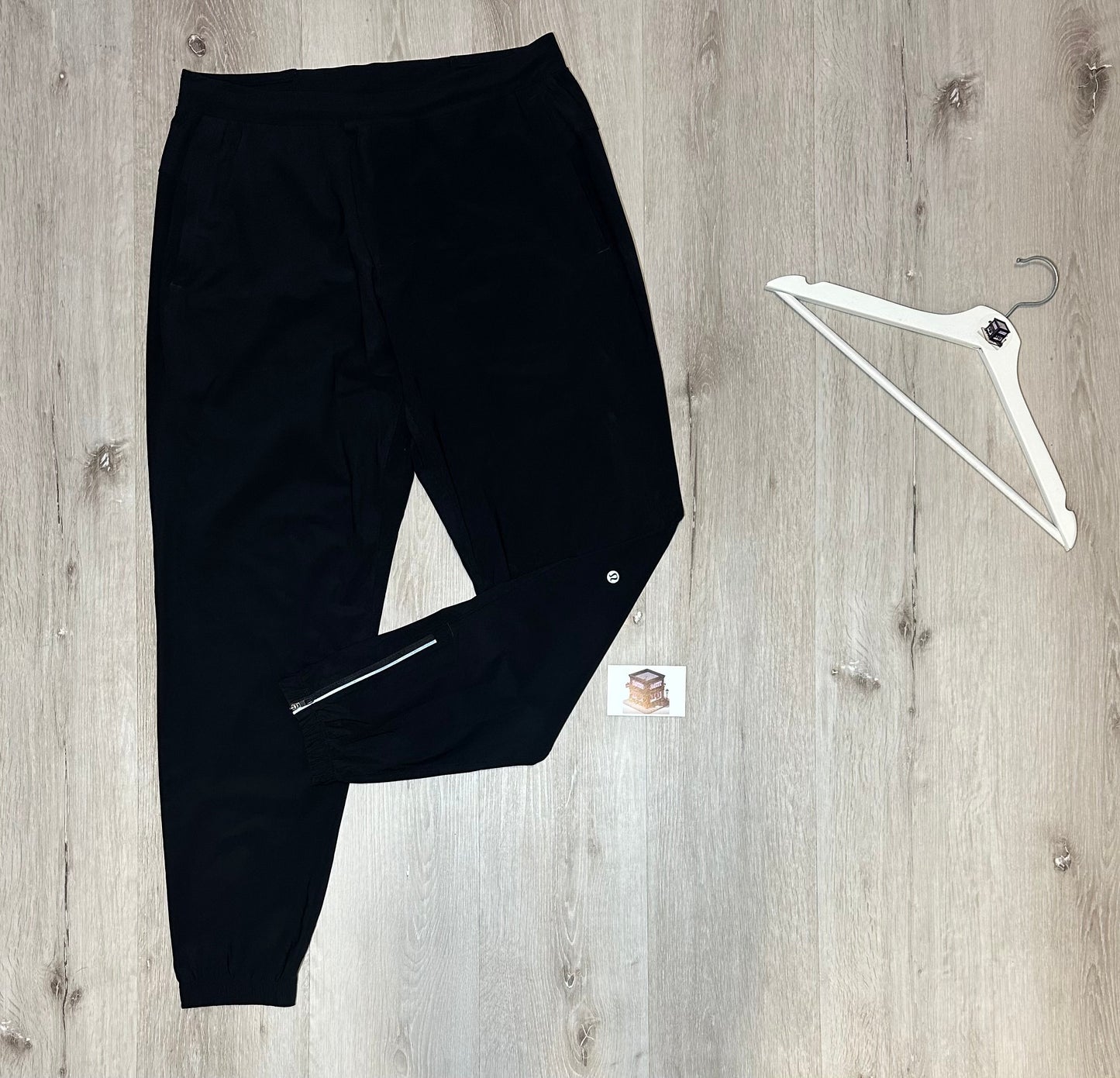 LULULEMON TRACKSUIT KHAKI/BLACK