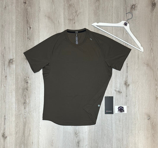 LULULEMON LICENSE TO TRAIN T-SHIRT OLIVE BROWN