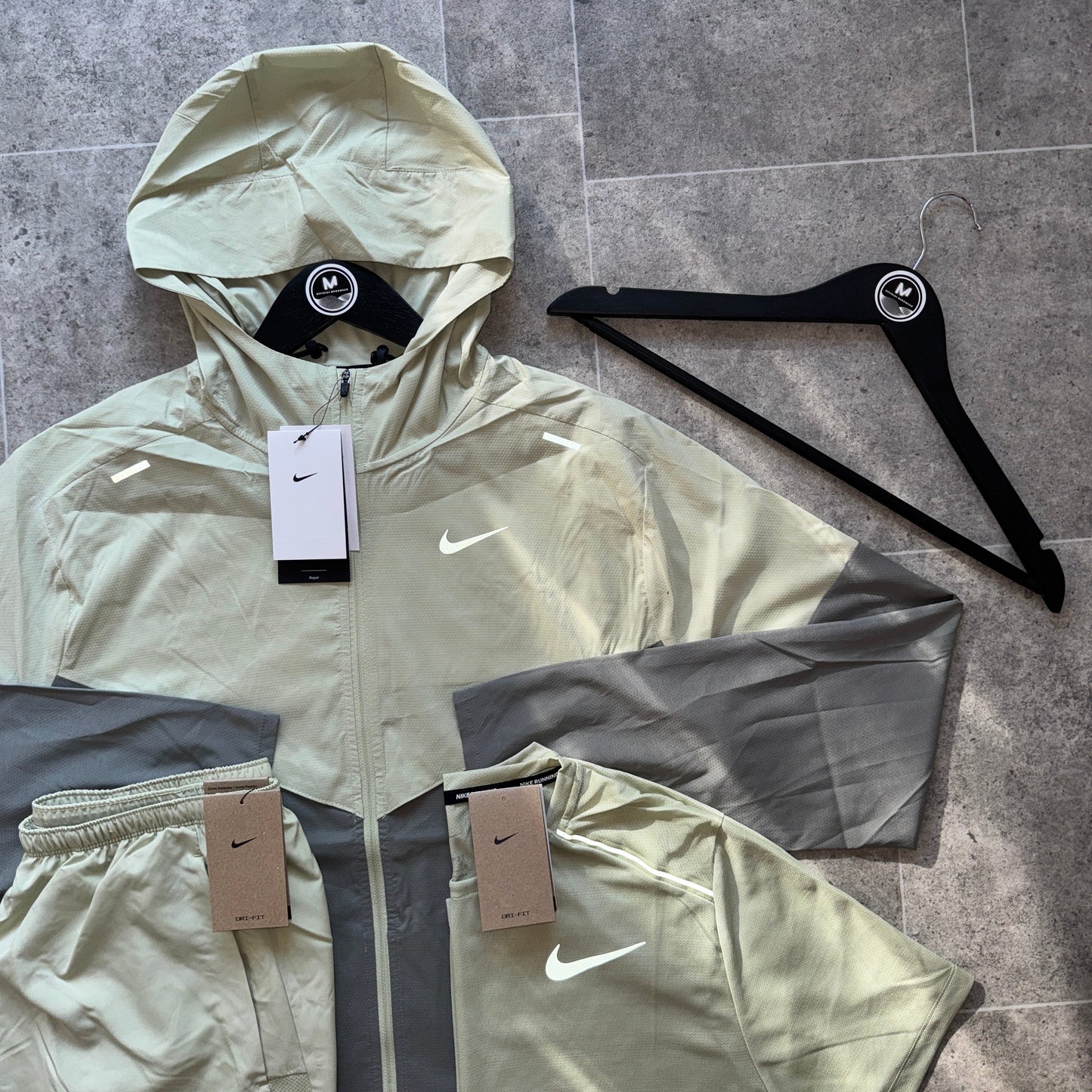 Nike UV Tri-Set - Olive Aura