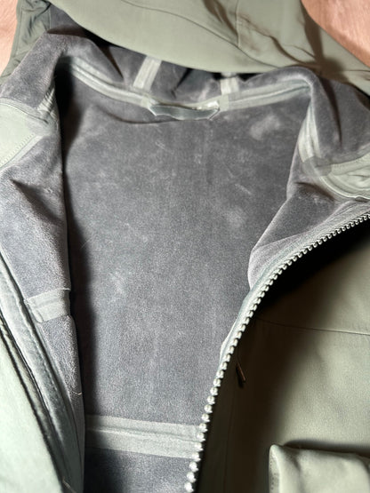 LULULEMON TRACKSUIT KHAKI/BLACK