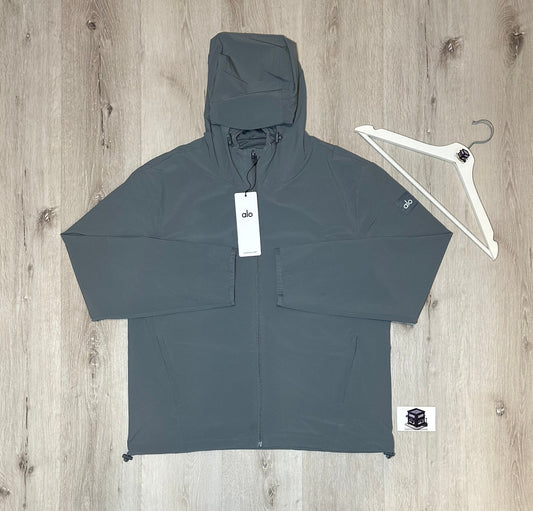 ALO PERFORMANCE ON-THE-GO JACKET STEEL GREY SIZE MEDIUM